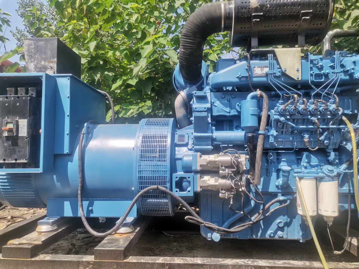 青湖路街道详细说明降低 800kW 柴油发电机输出电流波动的方法