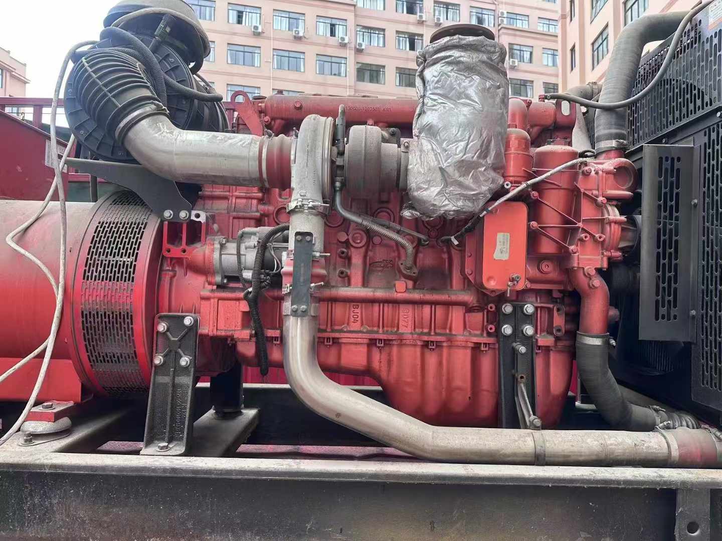 青湖路街道如何选择适合 600kW 柴油发电机组的过载保护器？
