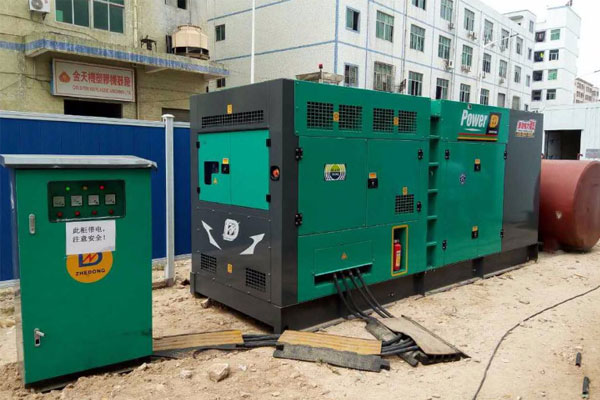 青湖路街道为什么夏季要重点检查发电机组的燃油系统密封性？