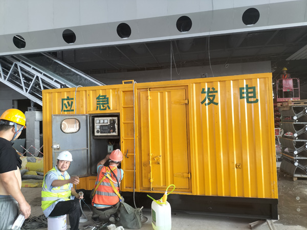 青湖路街道怎样判断空气滤清器是否需要更换？
