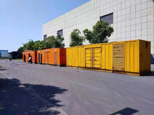 青湖路街道环境温度变化对柴油发电机组的性能有哪些具体影响？